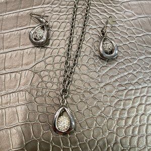 Jarad’s Sterling silver necklace & earrings